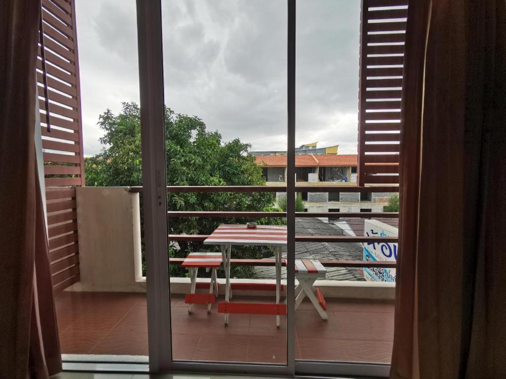 Tontalay Hotel Bangsaen Esterno foto