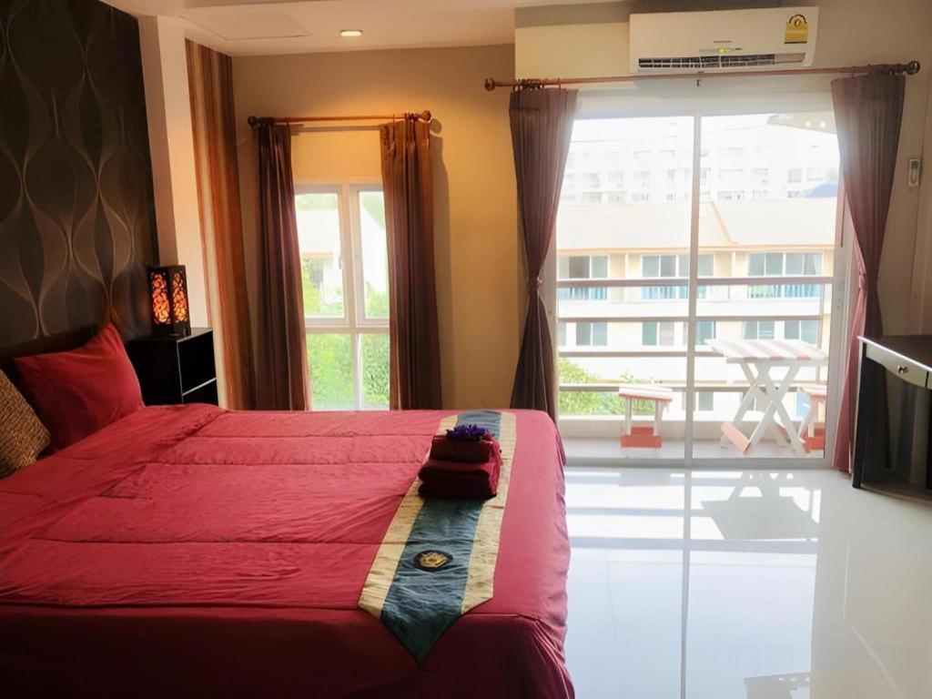 Tontalay Hotel Bangsaen Esterno foto