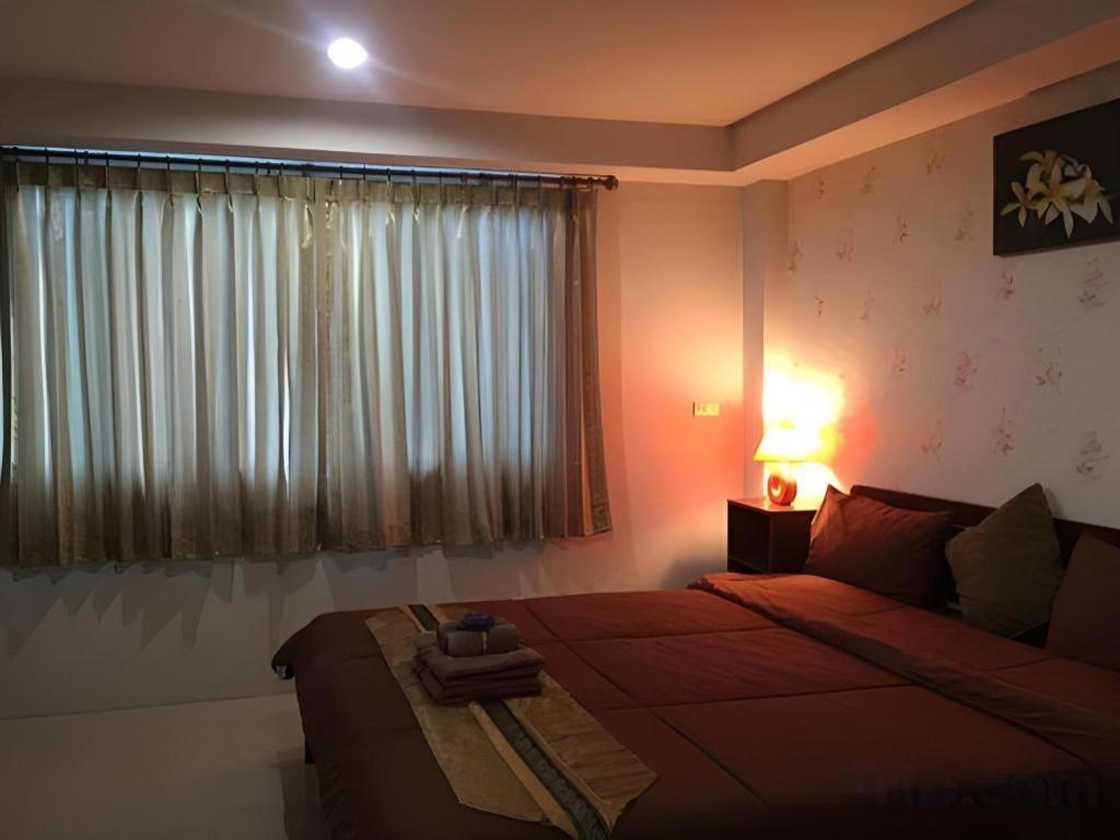 Tontalay Hotel Bangsaen Esterno foto