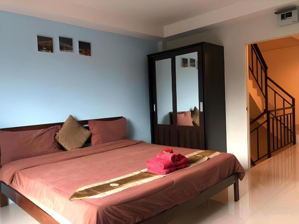 Tontalay Hotel Bangsaen Esterno foto