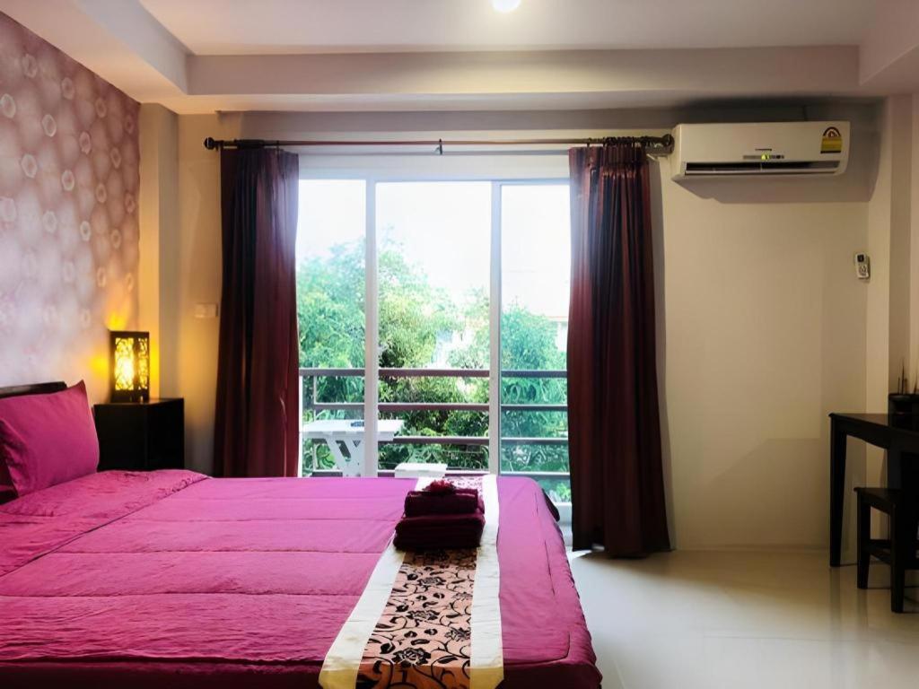 Tontalay Hotel Bangsaen Esterno foto